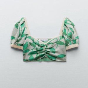 Zara Green Leaf Pattern Knit Crop Top (size US l)